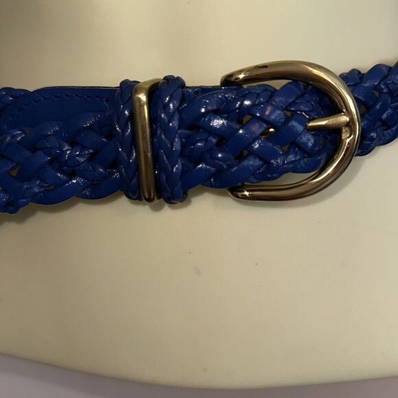 Vintage Talbots blue woven leather belt with brass buckle- large - Picture 2 of 7